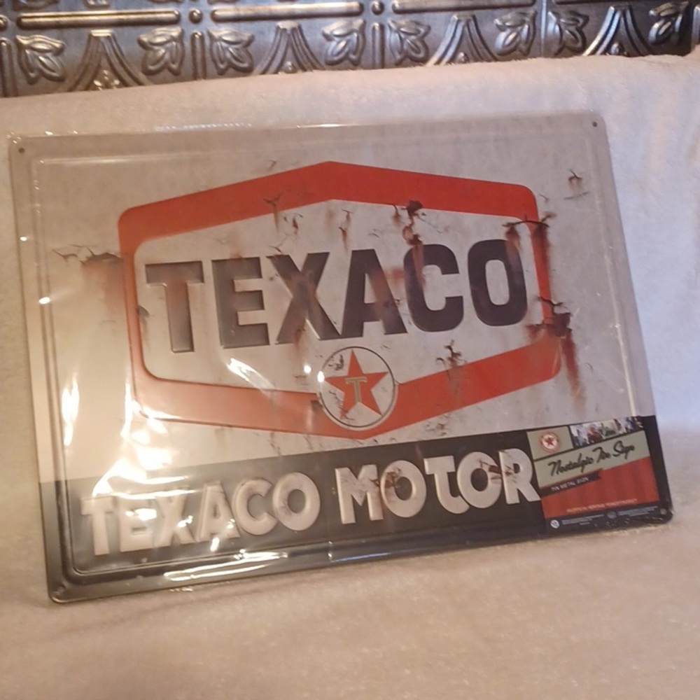 Nostalgic tin sign Texaco Motor Oil metal sign 16 3/4 x 12 inches